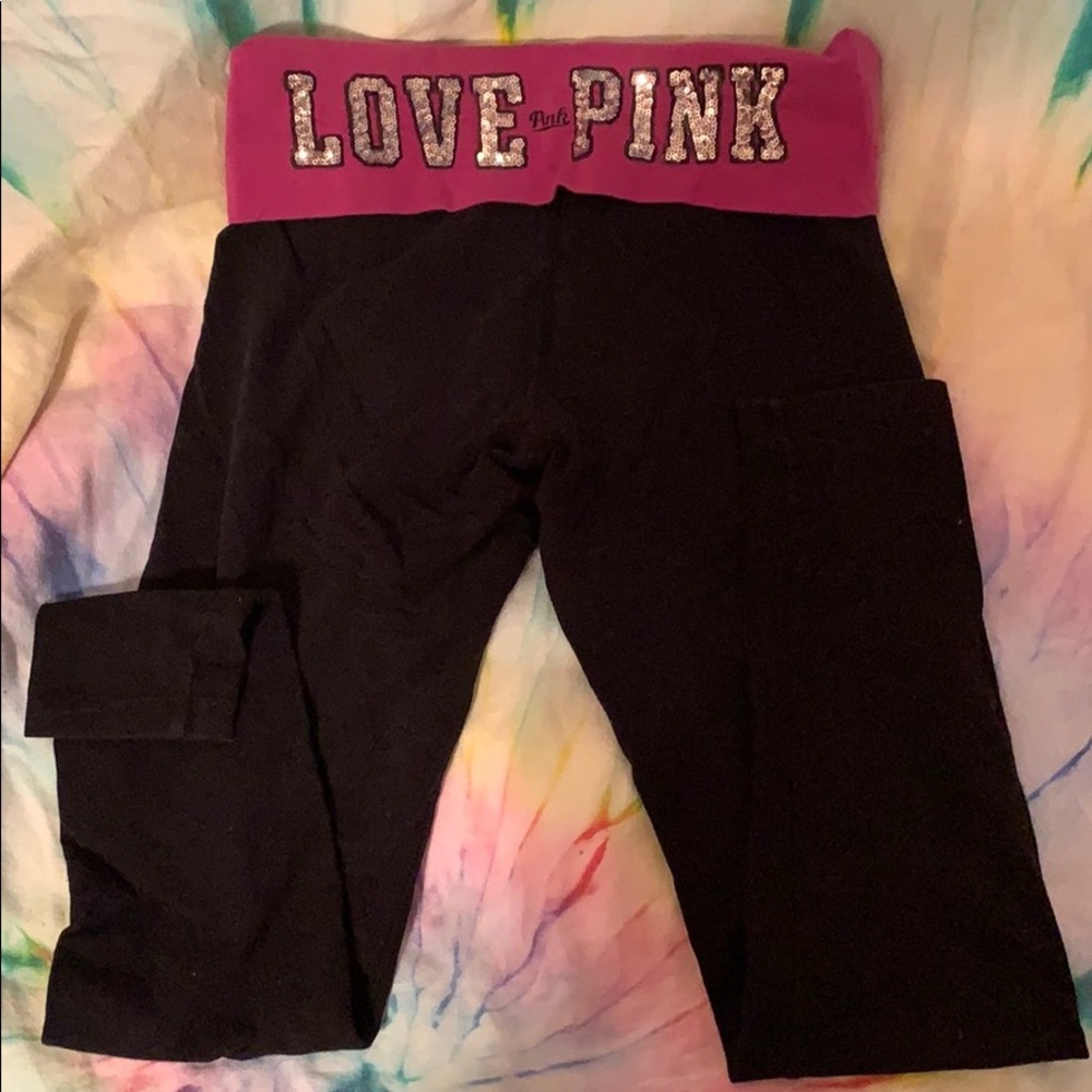 Pink yoga leggings